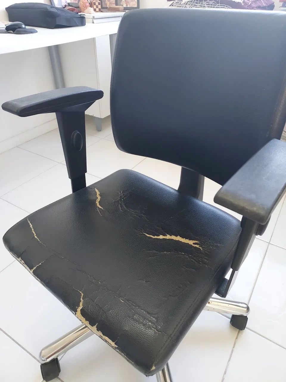 Cadeira de escritório  - Foto 4