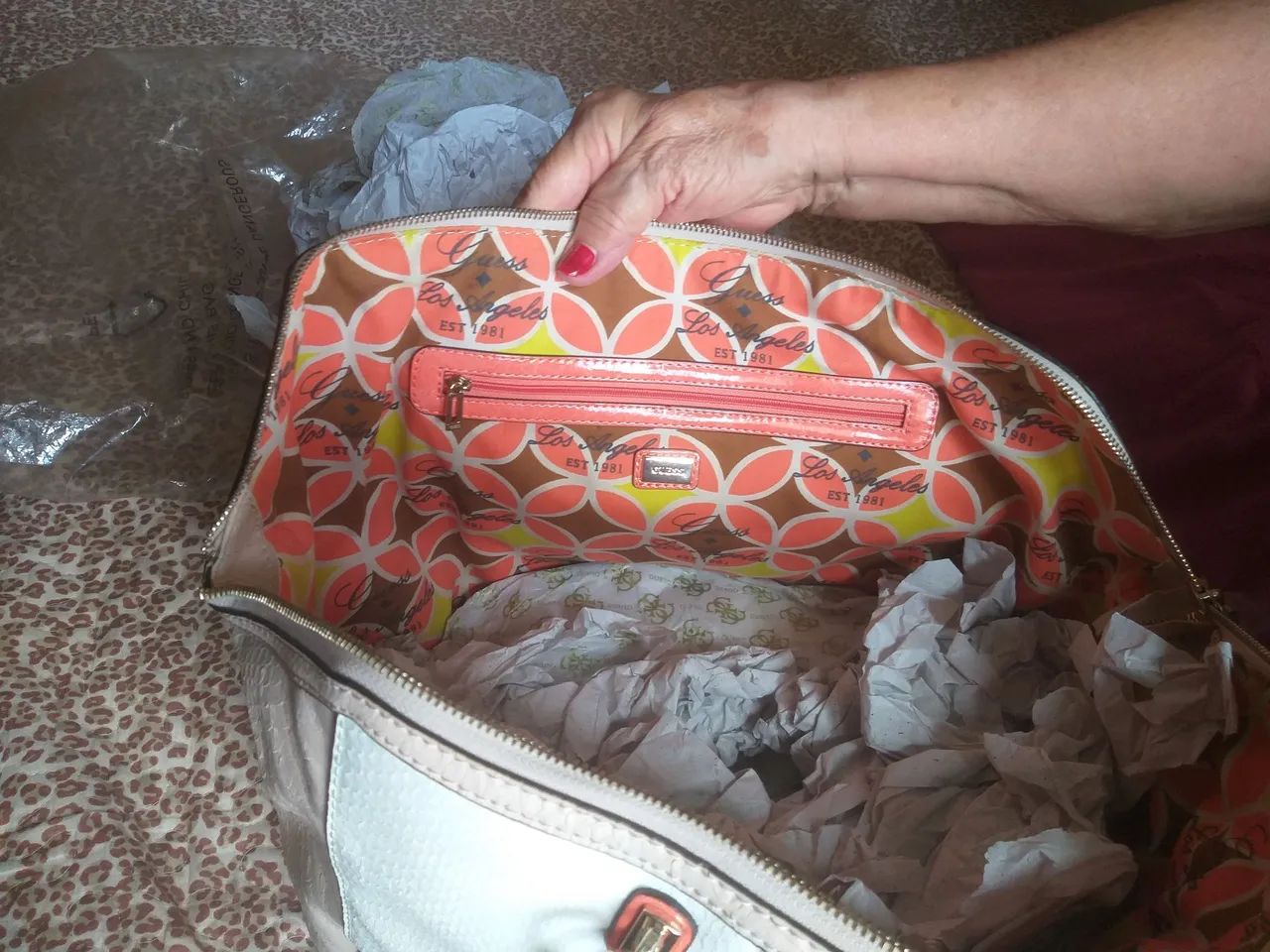 Bolsa de Ombro Guess - Foto 5