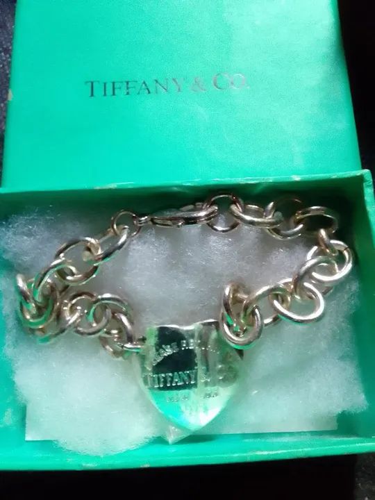 Pulseira Tiffany & Co. com Coração em Prata de Lei - Foto 2