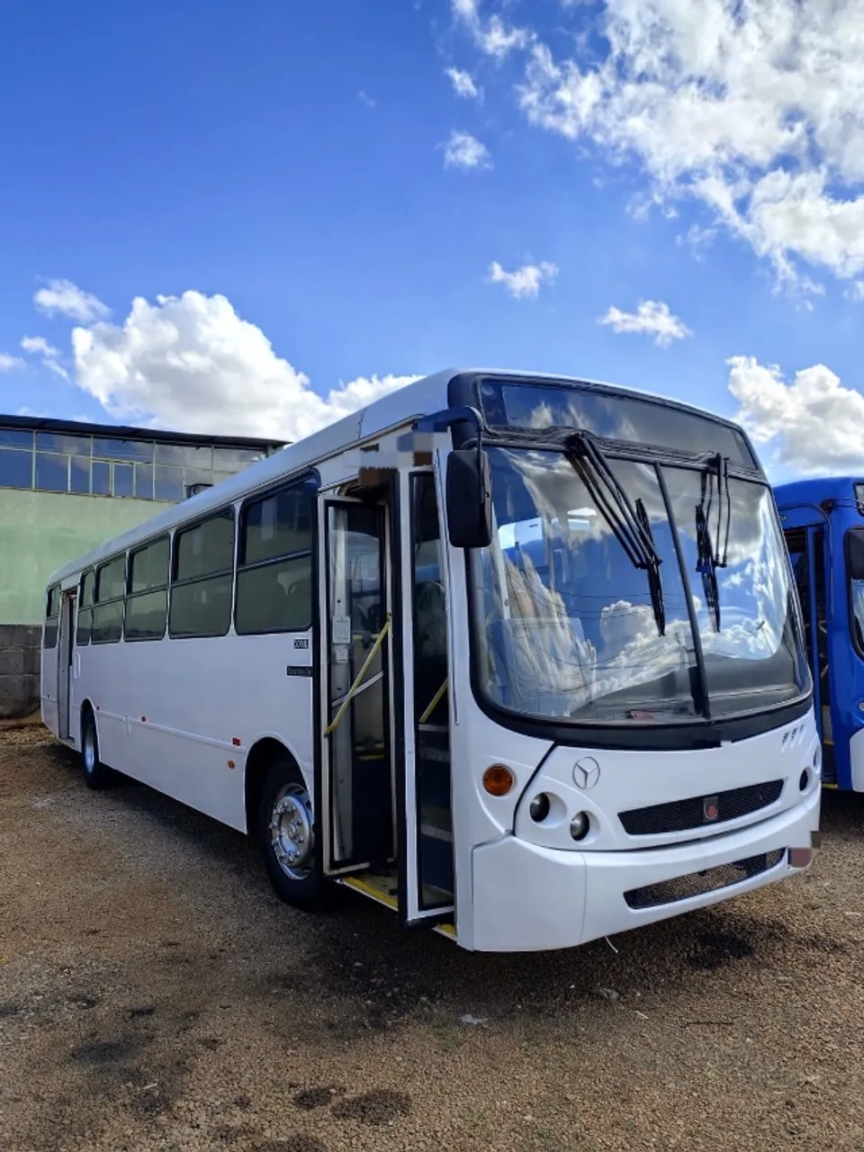 Ônibus a venda na Bilu Ônibus: M.Benz/Comil Svelto; Ano 2002/2002; Revisado;