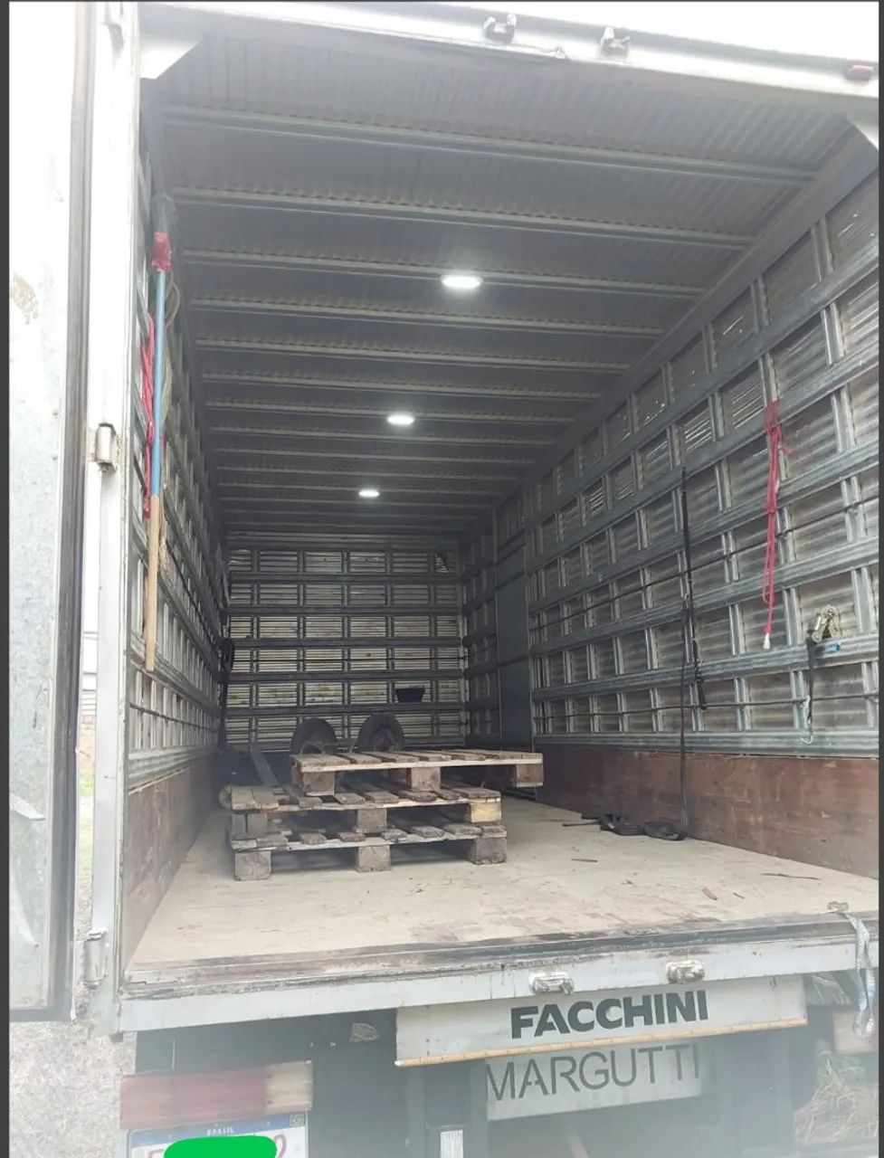 Mercedes-Benz Accelo 1016 - Foto 10