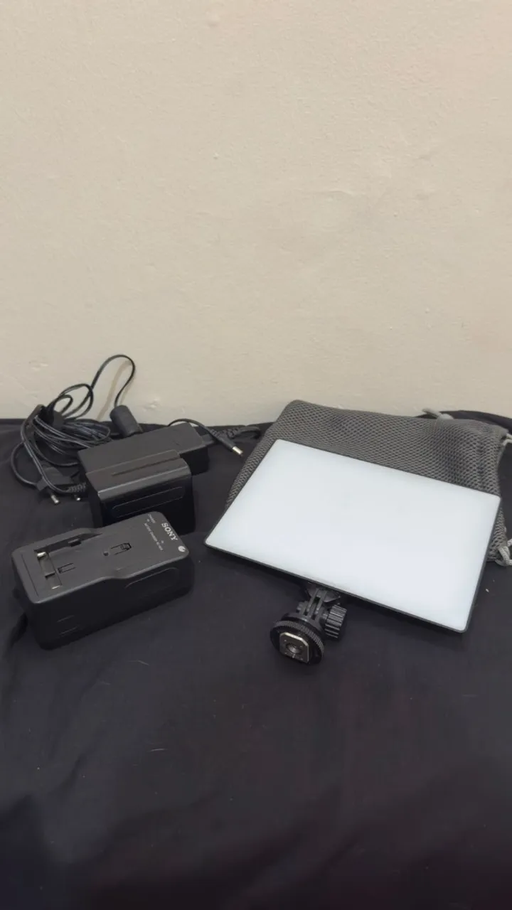 Painel Iluminador Led Yongnuo Yn300 Air + Fonte + Bateria