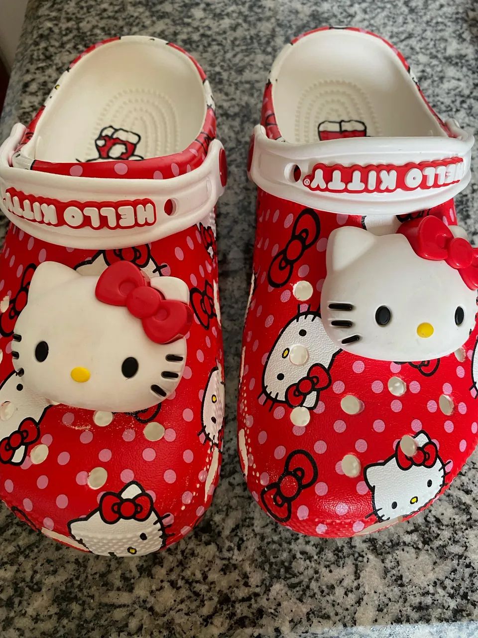Crocs da Hello Kitty - Foto 3