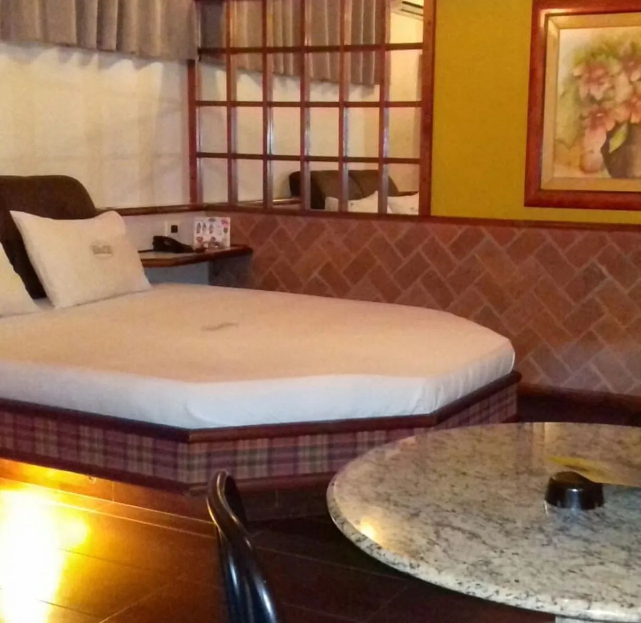 Alugo Motel Alto Padrão 