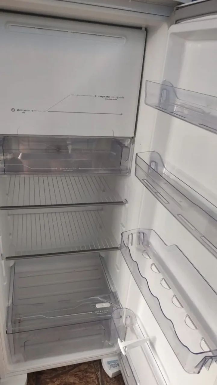 Geladeira Eletrolux RFE 39 FROST FREE 127V - Foto 5