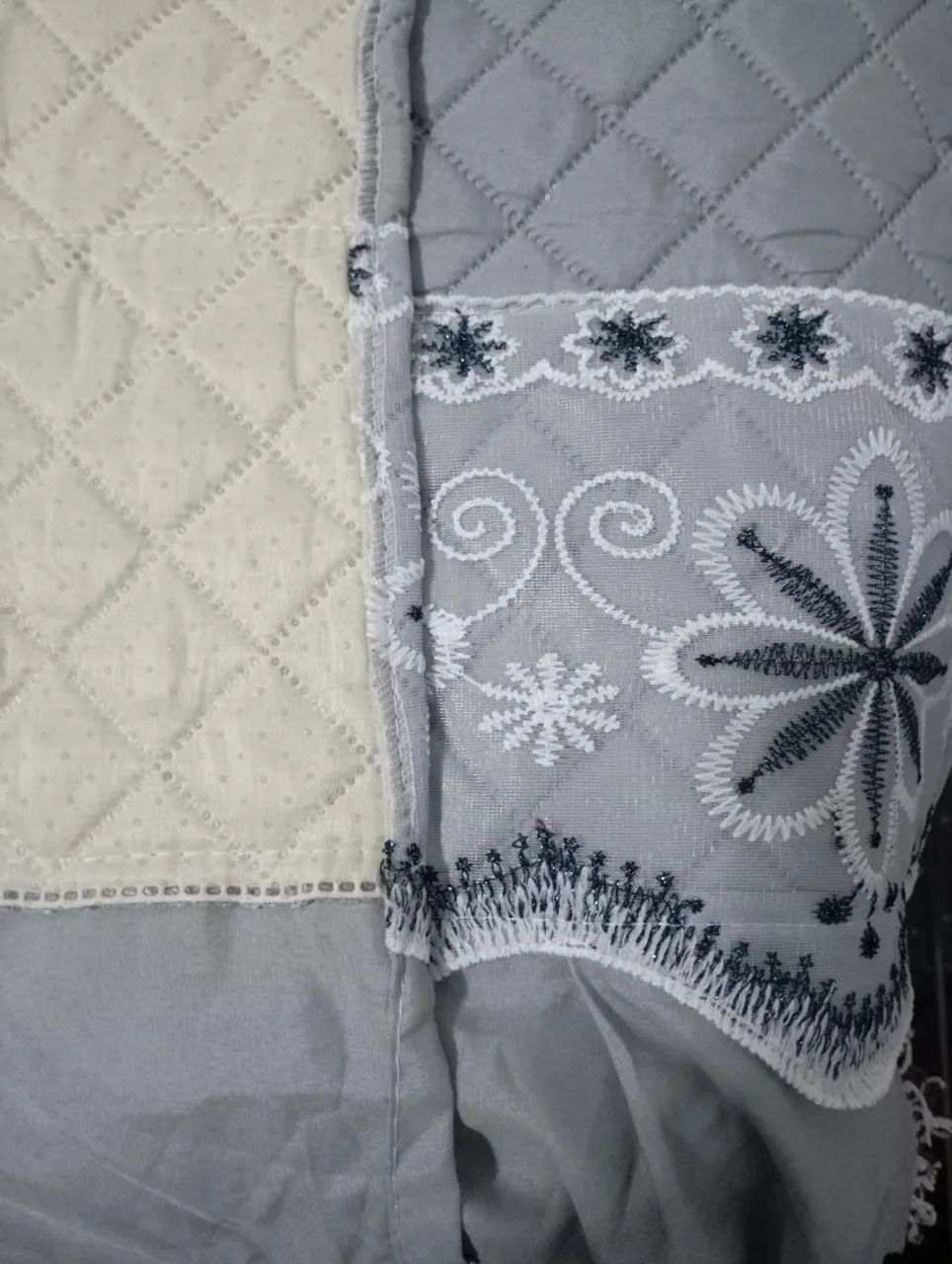 Meia colcha com babado. - Foto 4