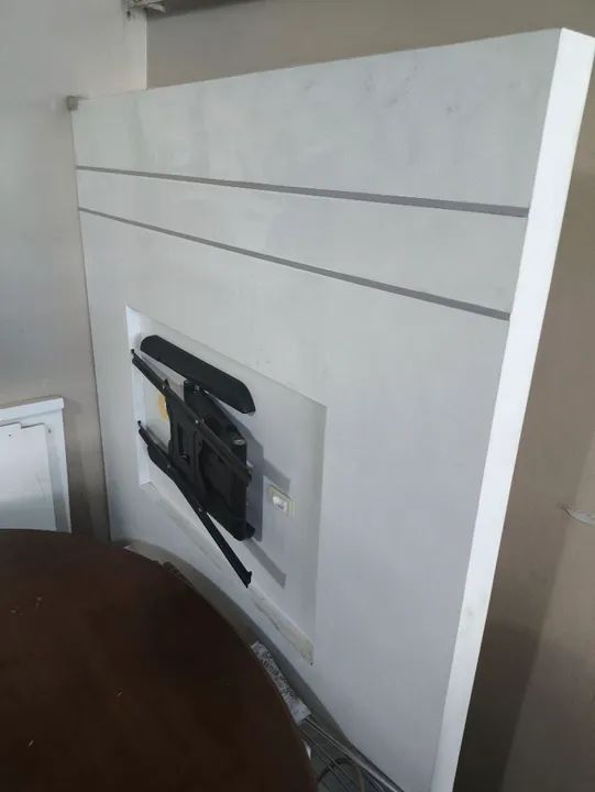 Painel de TV em madeira maciça  - Foto 4