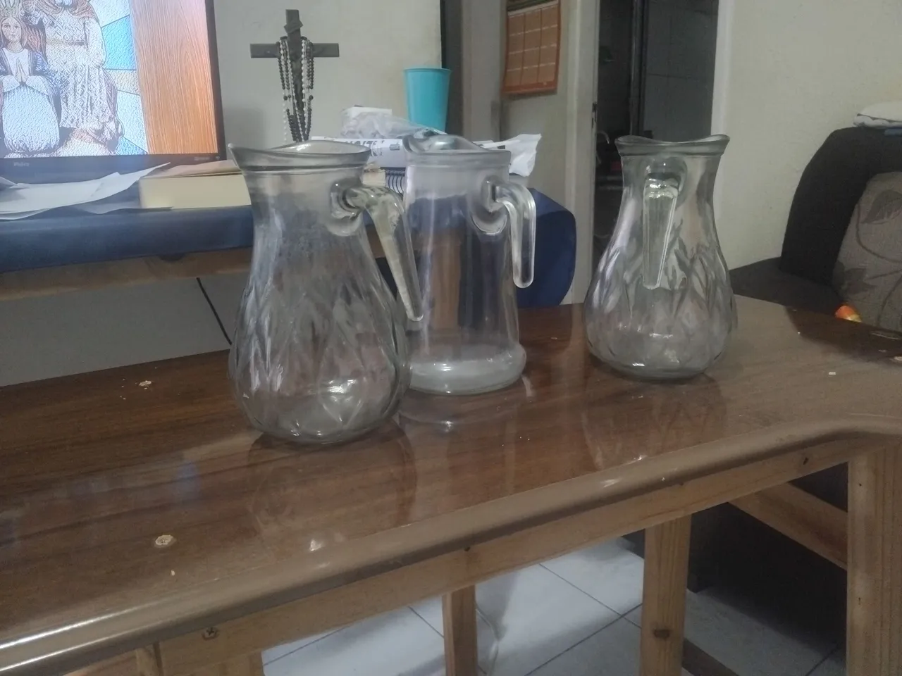 3 JARRAS DE VIDRO PRA SERVIR SUCO OU BEBIDA
