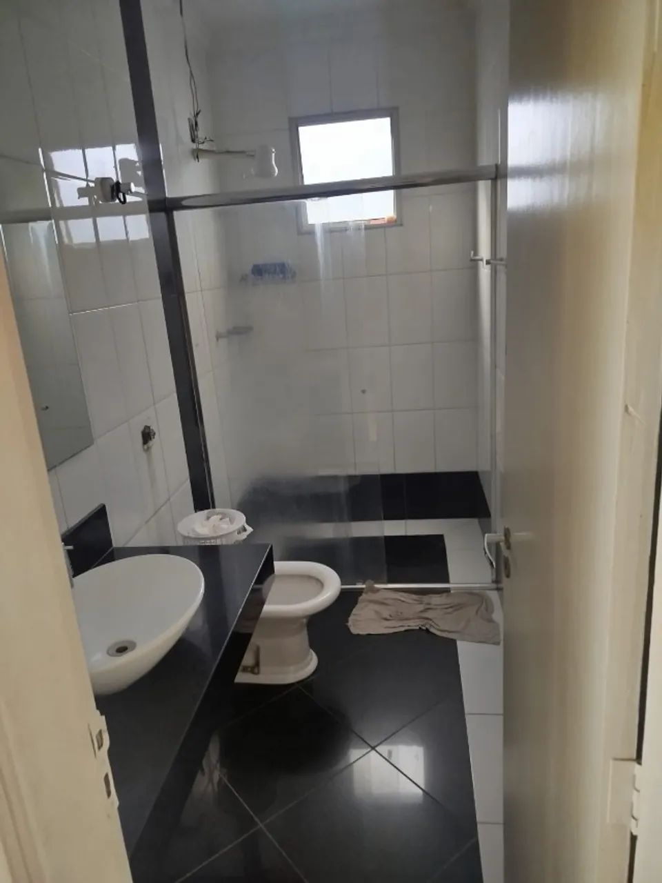 alugo quarto próximo praça esportes - Foto 3