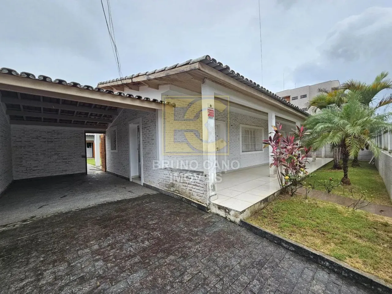 Casa à venda proximo à praia em Peruíbe - Peruíbe/SP