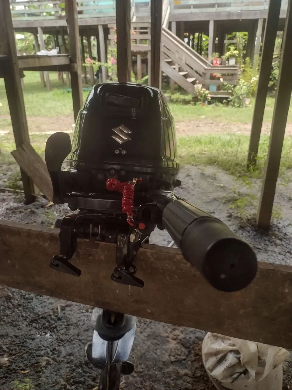 Vendo motor de popa 20 Hp semi novo - Foto 2