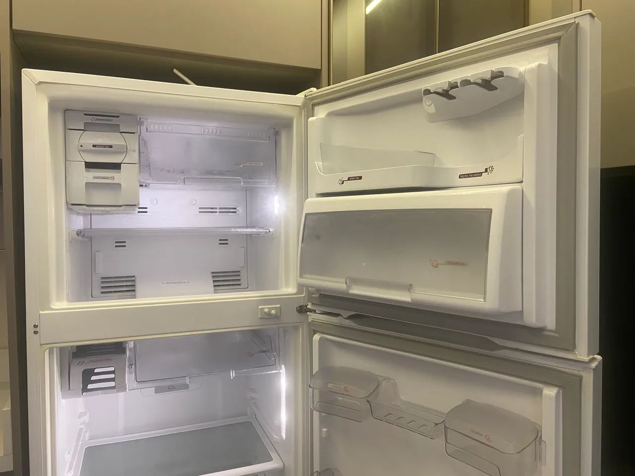 Geladeira Brastemp 429 litros no Cajuru  - Foto 6