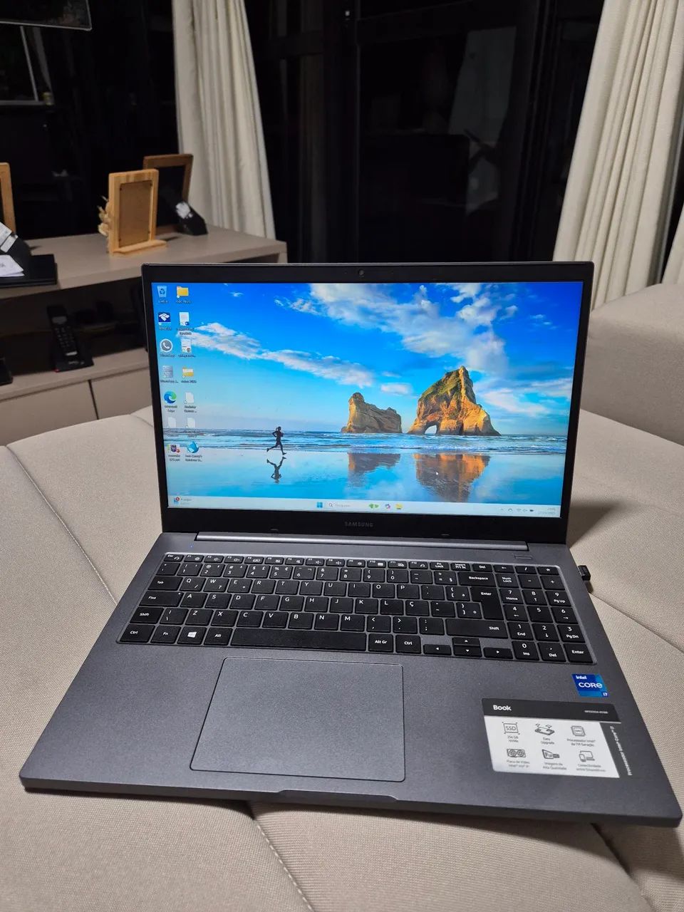 Samsung X50 (i7, 16GB RAM, SSD): A Máquina que Você Precisa!