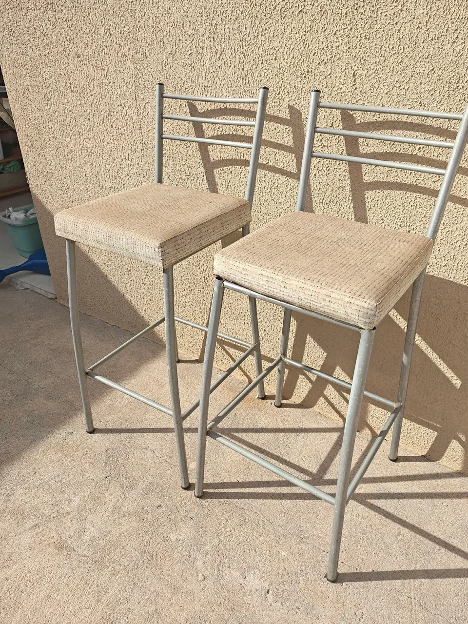 Banquetas de Bar em Metal - Design Moderno