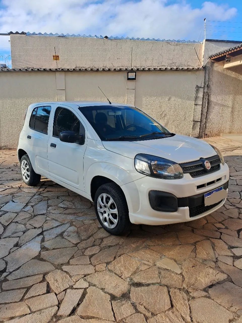 Vendo Fiat Uno Attractive 1.0 2021 