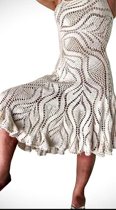 Vestido artesanal  Crochê Casamento/ Versátil nude