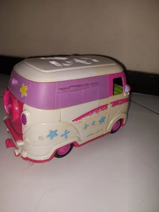 Vendo combi de brinquedo com boneca e afins - Foto 4