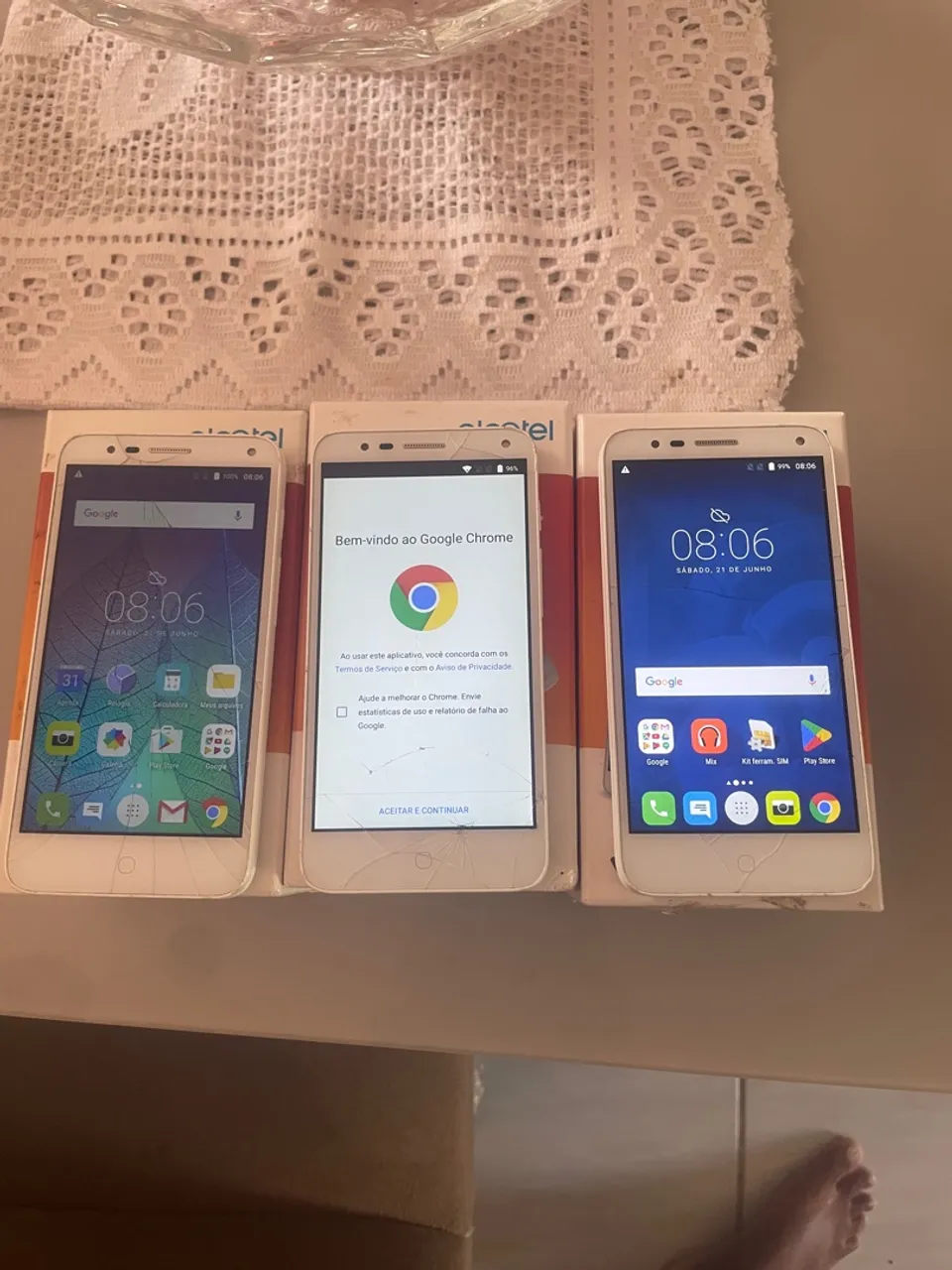 3 celulares Alcatel trincados mas funcionando perfeitamente R$ 200 os 3