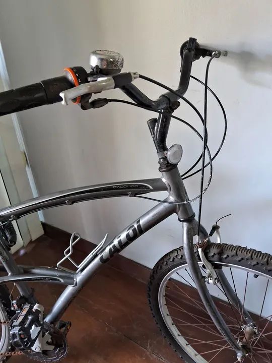 Bicicleta Caloi aro 26 bom estado - Foto 5