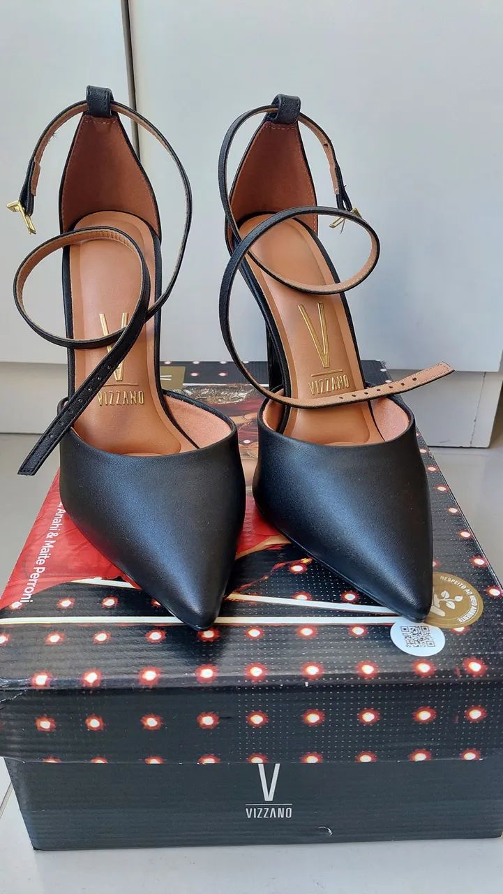 Scarpin Vizzano preto