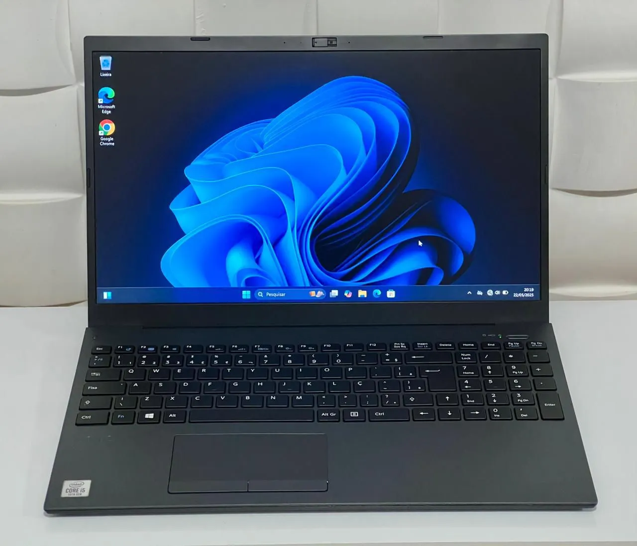 Notebook Intel Core i5 - Ideal para uso diário!