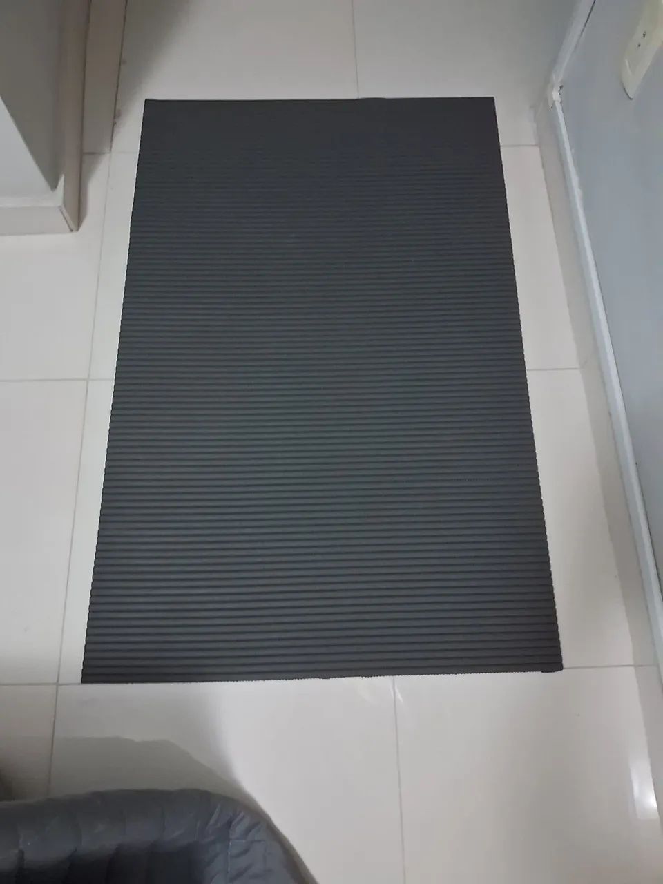 2 tapetes pra sala antiderrapante, medidas 1,50X1,00,retirada no salgado filho bh  - Foto 4