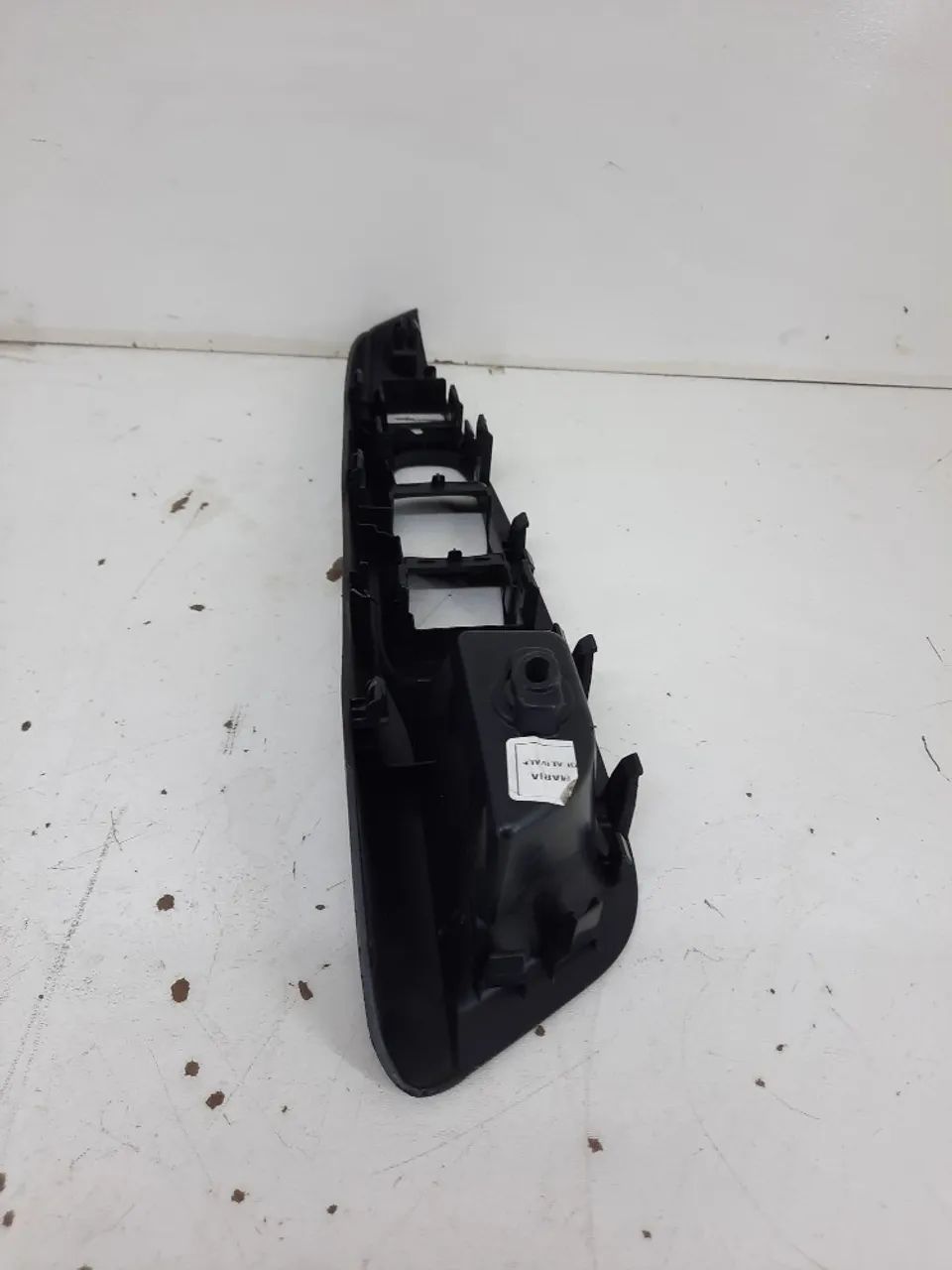 Moldura Comando Botão Vidro Dianteiro Nissan Kicks 2019 - Foto 2