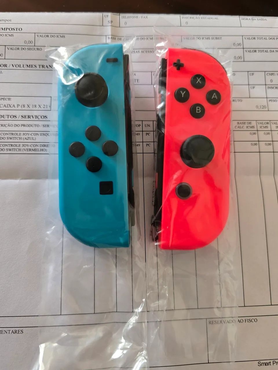 Nintendo Switch Switch Nintendo Switch Joy-Con Nintendo Switch Joy-Con (L) e (R) - Vermelho e Azul [video