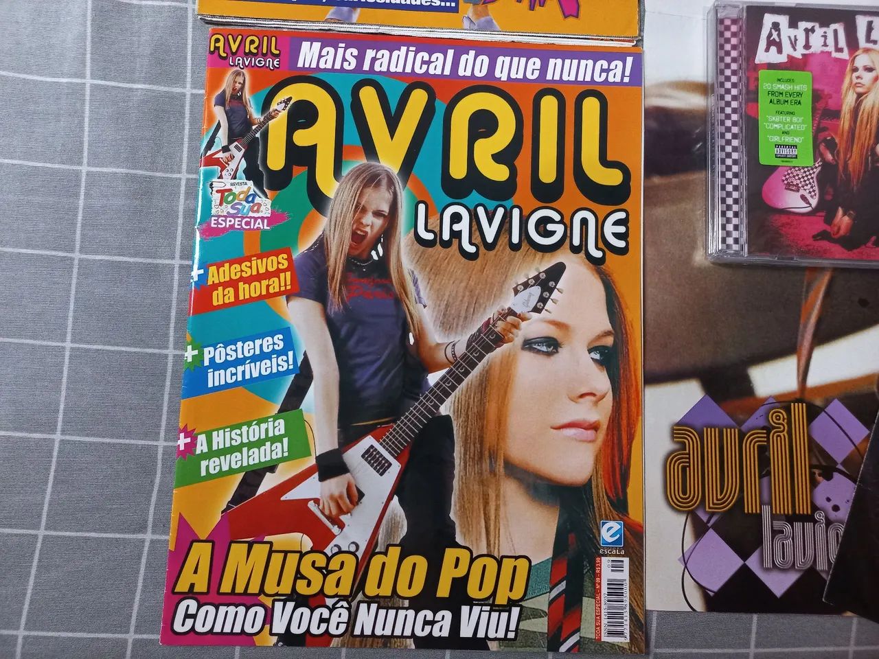 CD Avril Lavigne Greatest Hits - Foto 5