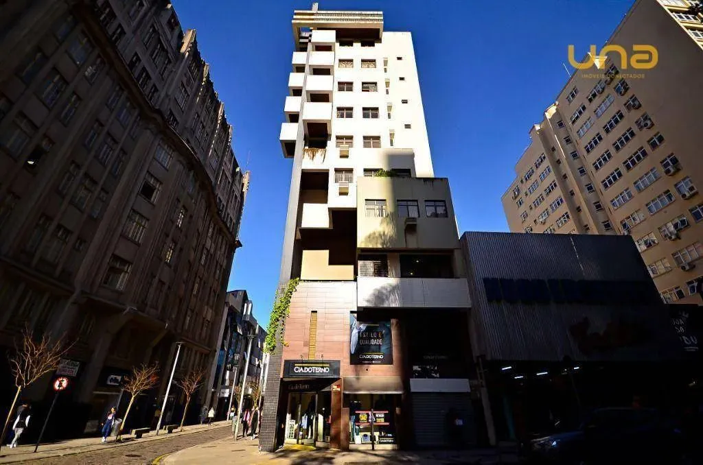 Studio com 1 dormitório para alugar, 31 m² por R$ 2.275,00/mês - Centro - Curitiba/PR