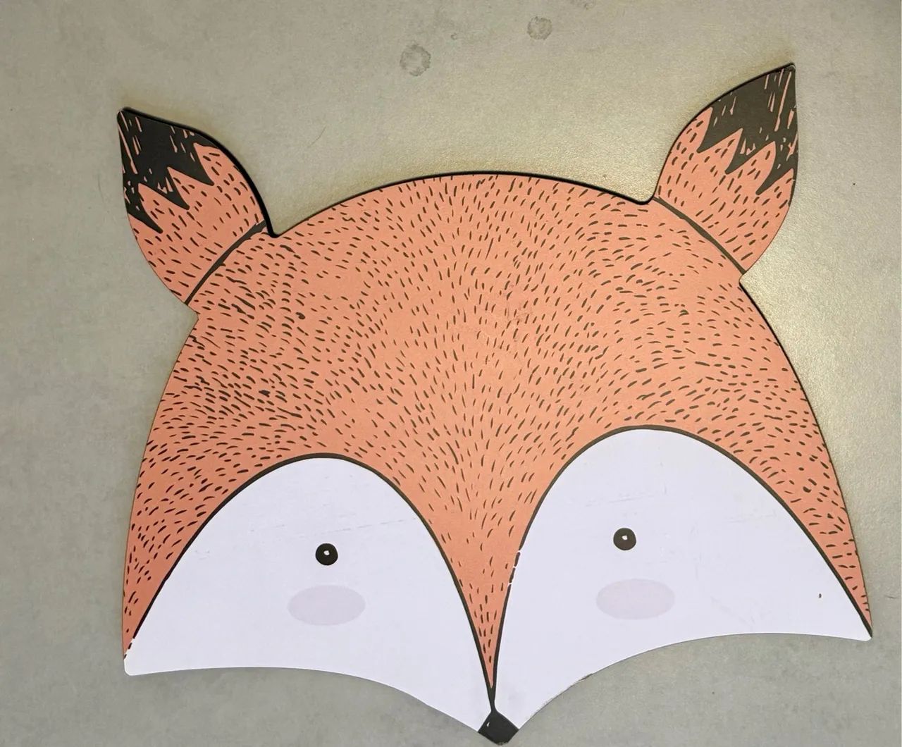 Placa decorativa em MDF formato de raposa NOVA SEM USO 