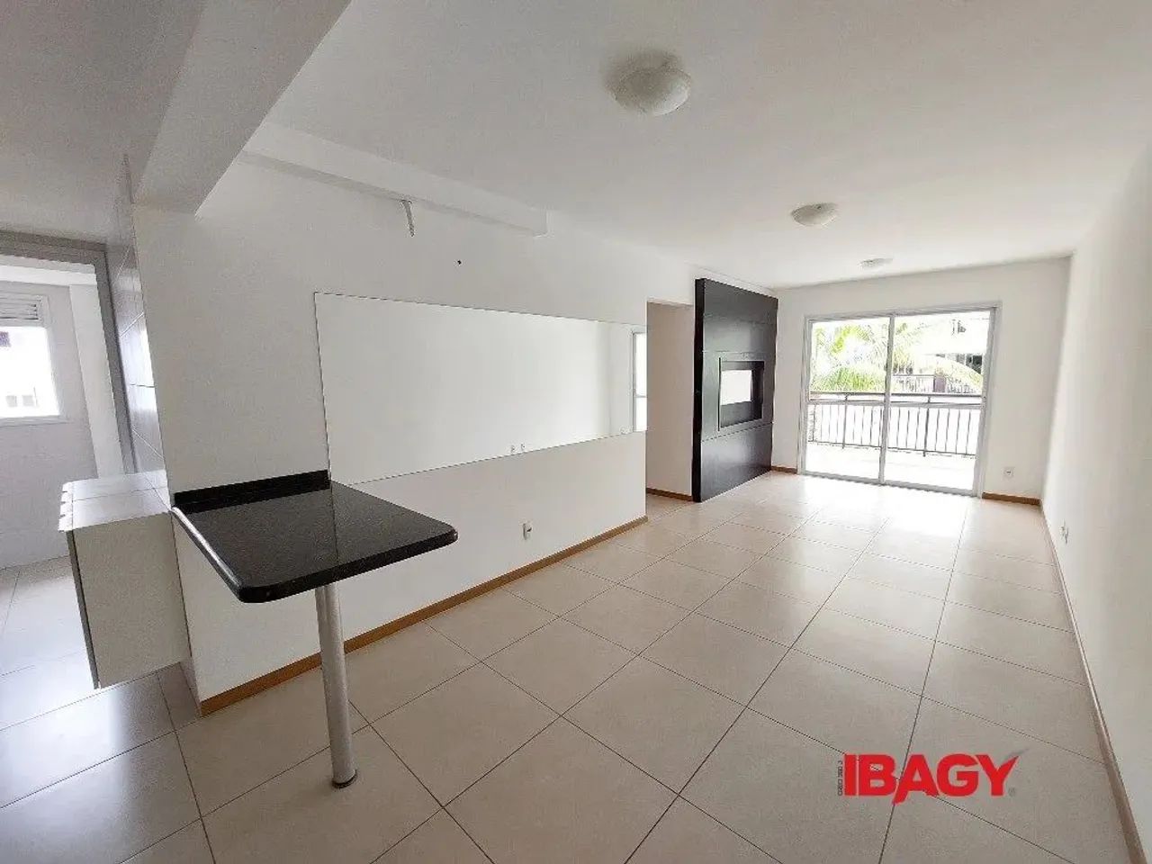 Excelente Apartamento 3 dormitório(s) em Abraão - Florianópolis - Foto 2