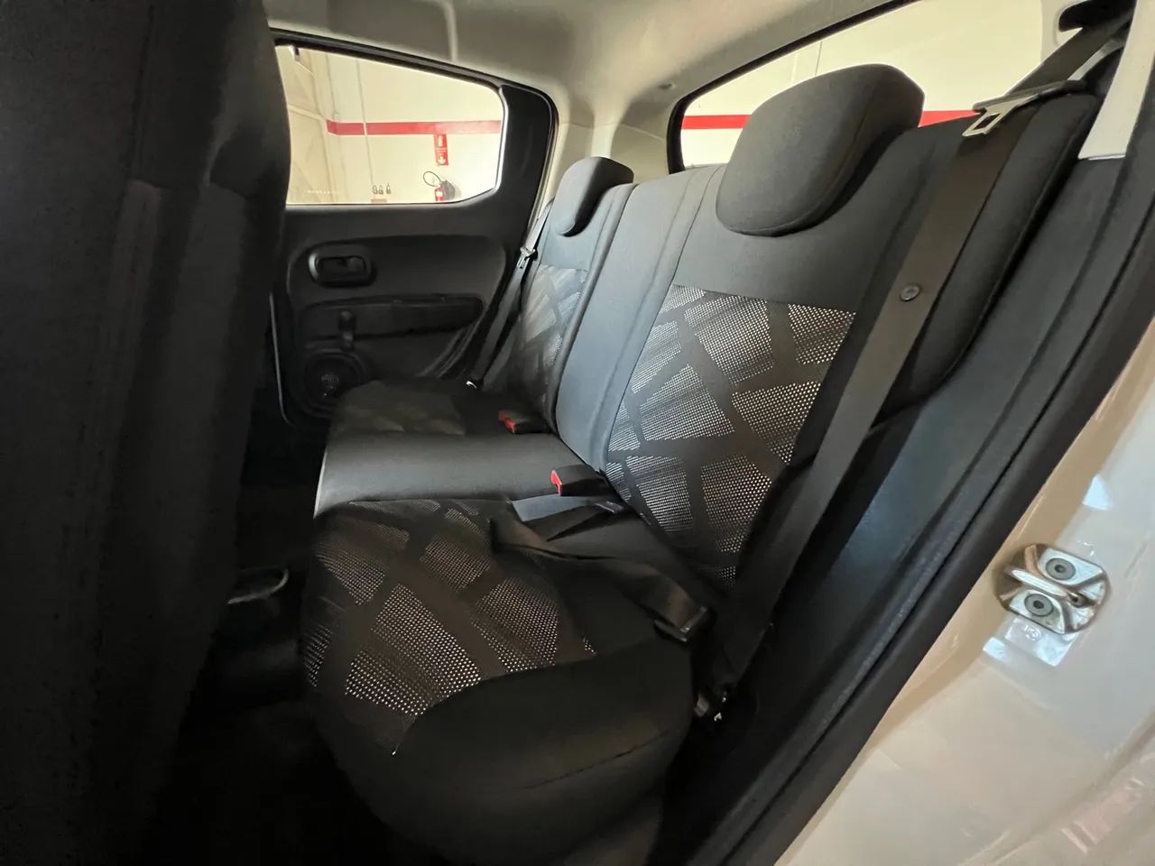 Fiat Mobi Easy On 2017 Apenas 47 mil KM - Foto 4
