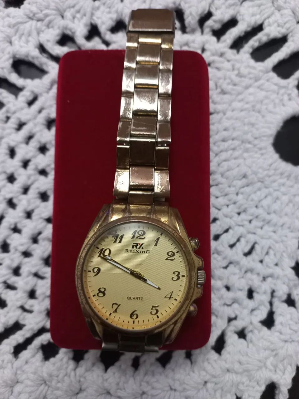 Relógio RUIXING Quartz Dourado