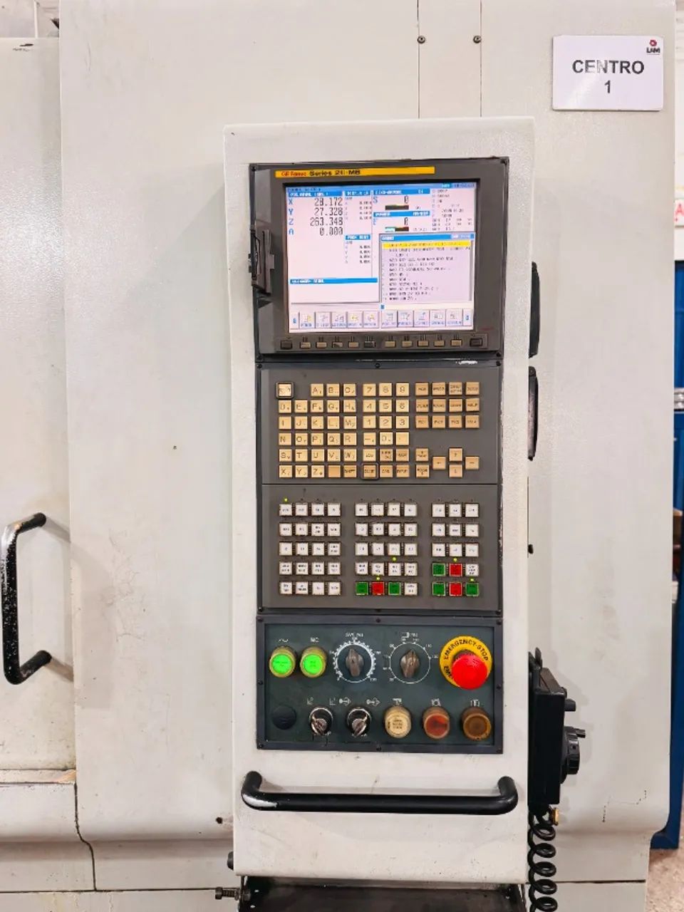 CENTRO DE USINAGEM DISCOVERY 760 ROMI 2006 FANUC - Máquinas para