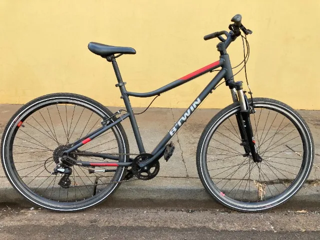 Bicicleta BTWin Riverside 520 tam. M 8V preta usada