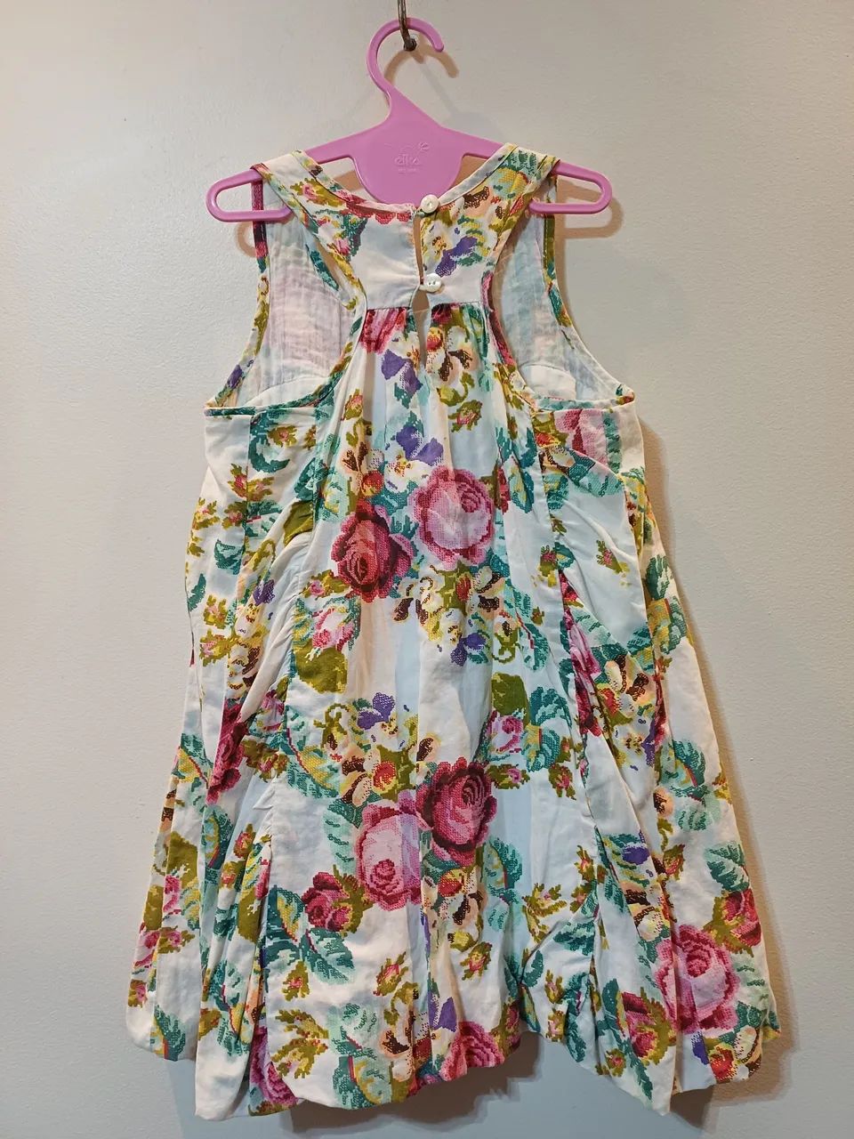 Vestido colorido balonê com paetês tam.2 semi-novo  - Foto 2