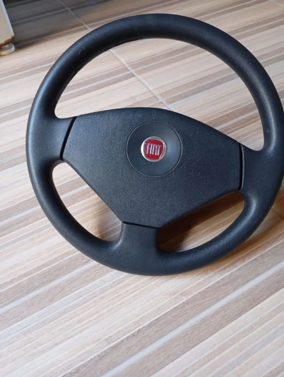Volante da marca Fiat 