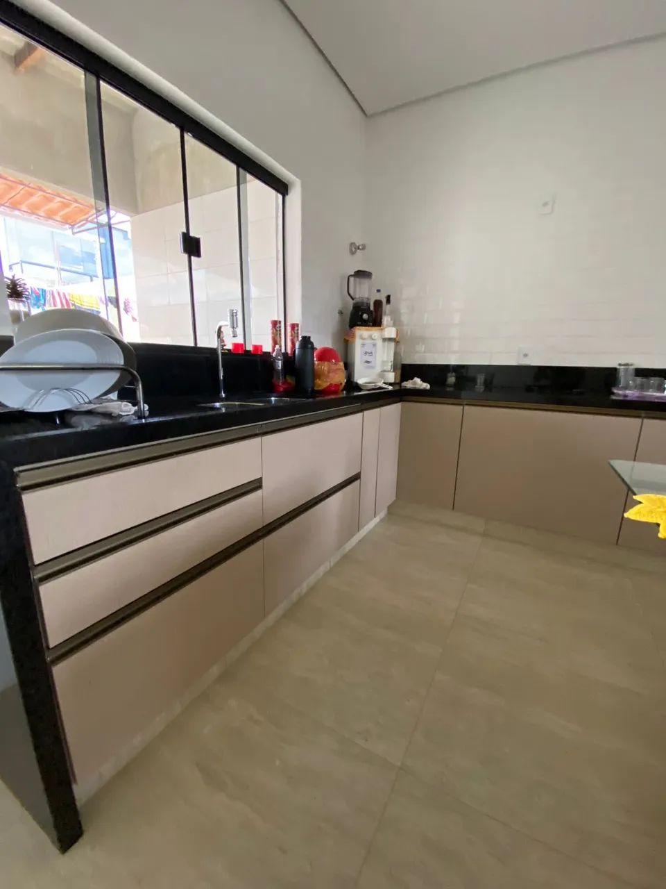 Casa de condomínio para venda possui 250 metros quadrados com 3 quartos - Foto 2