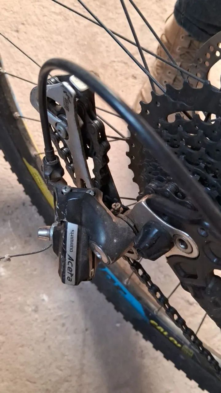 Bicicleta Aro 29 Shimano Acera