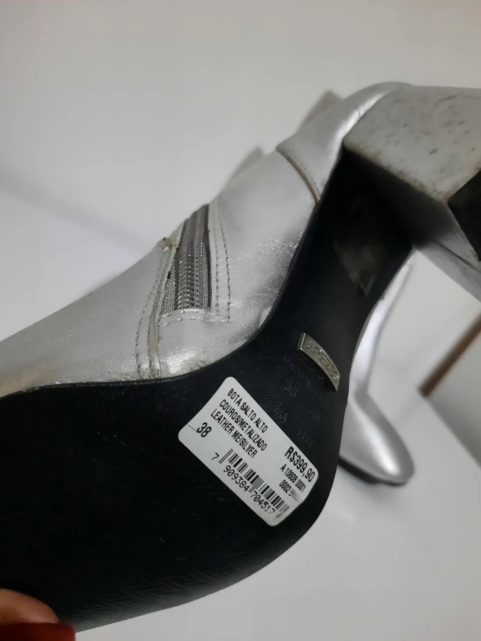Bota Arezzo Prateada - Foto 2