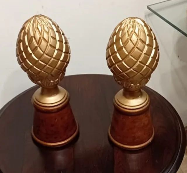 Linda Pinha de antimônio maciça