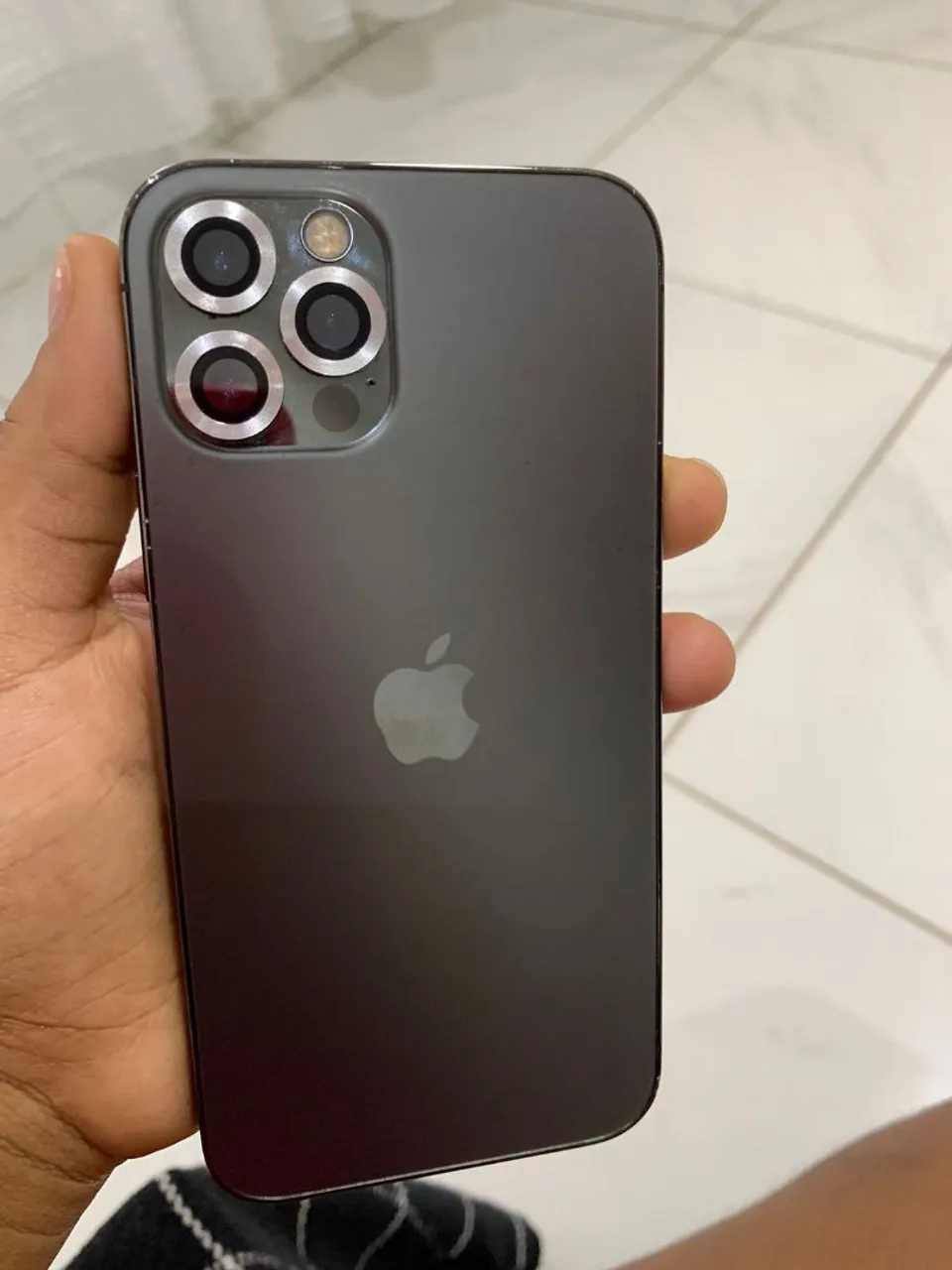 iPhone 12 pro funcionando tudo perfeito