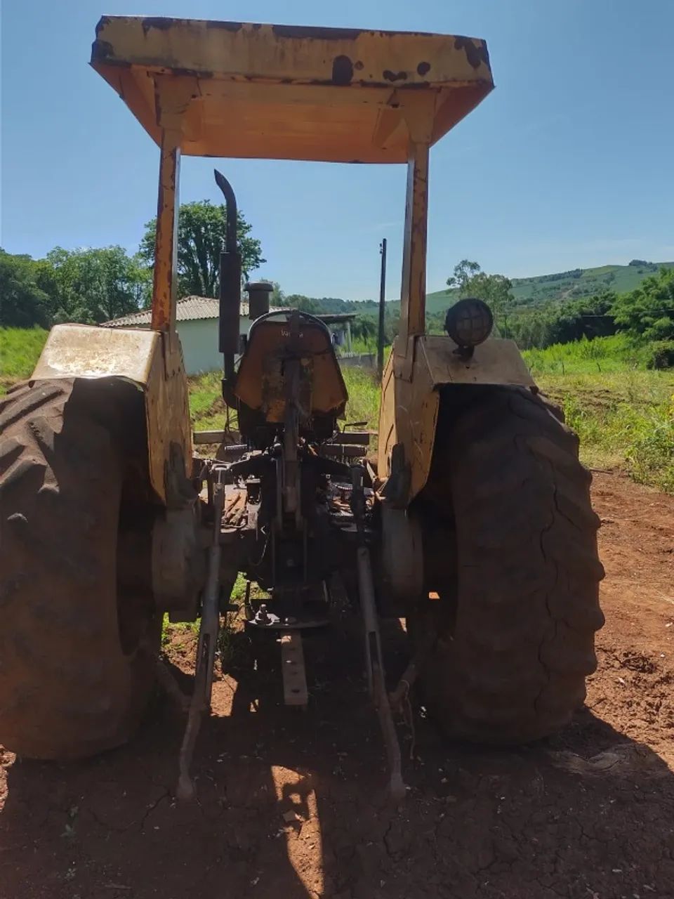 Trator - Foto 2