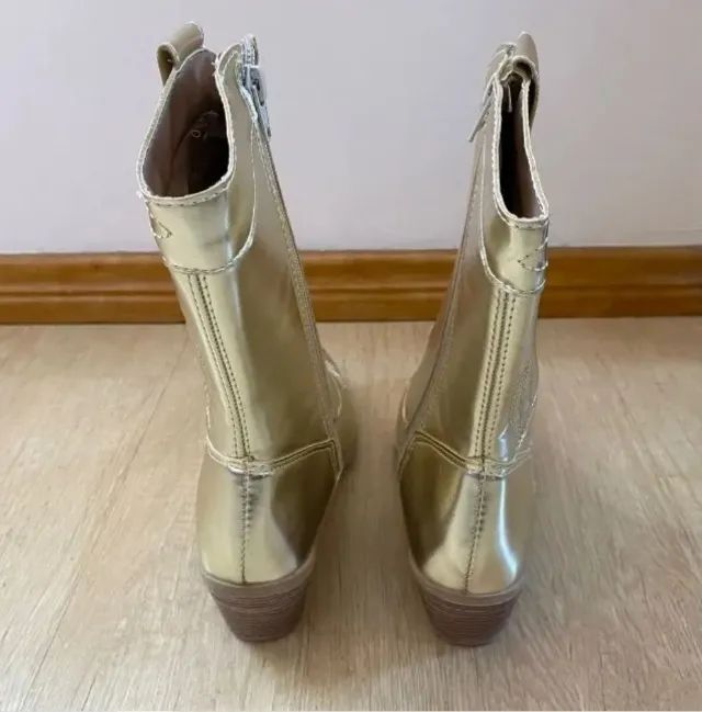 Bota feminina, western, dourada - Foto 3