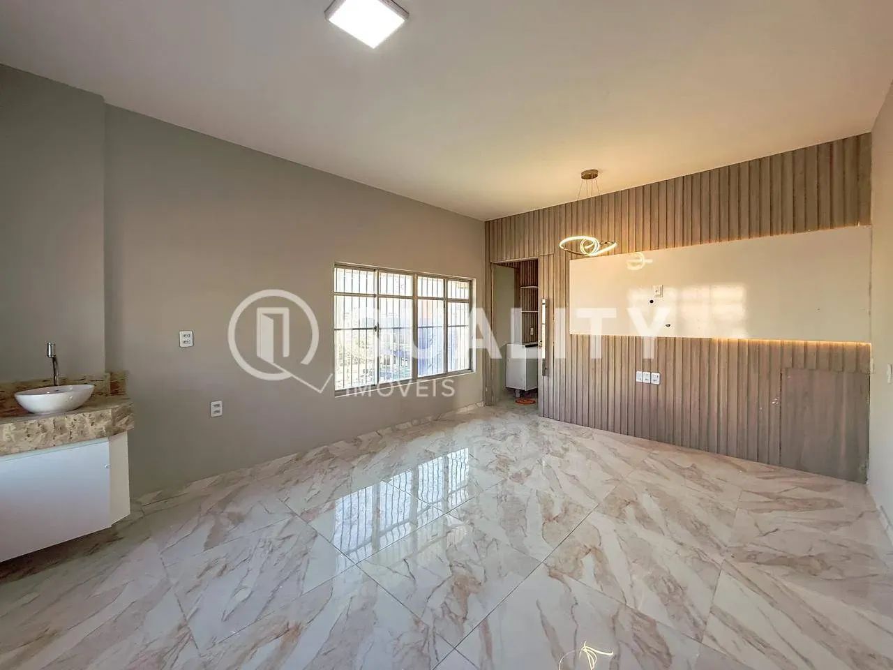 Sala toda projetada à venda, Parquelândia com 37 m² - Foto 2