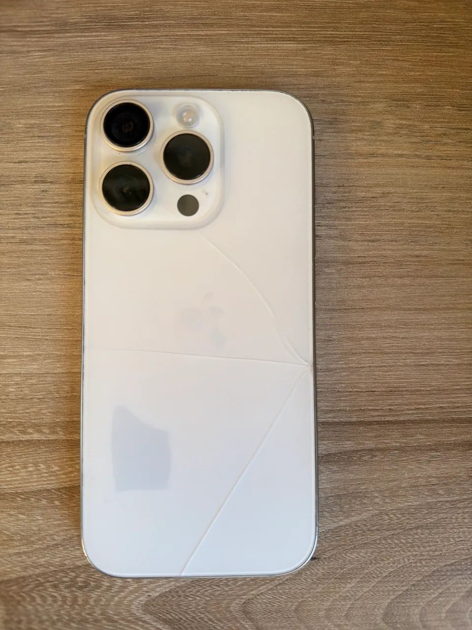 iPhone 16 Pro - Foto 2