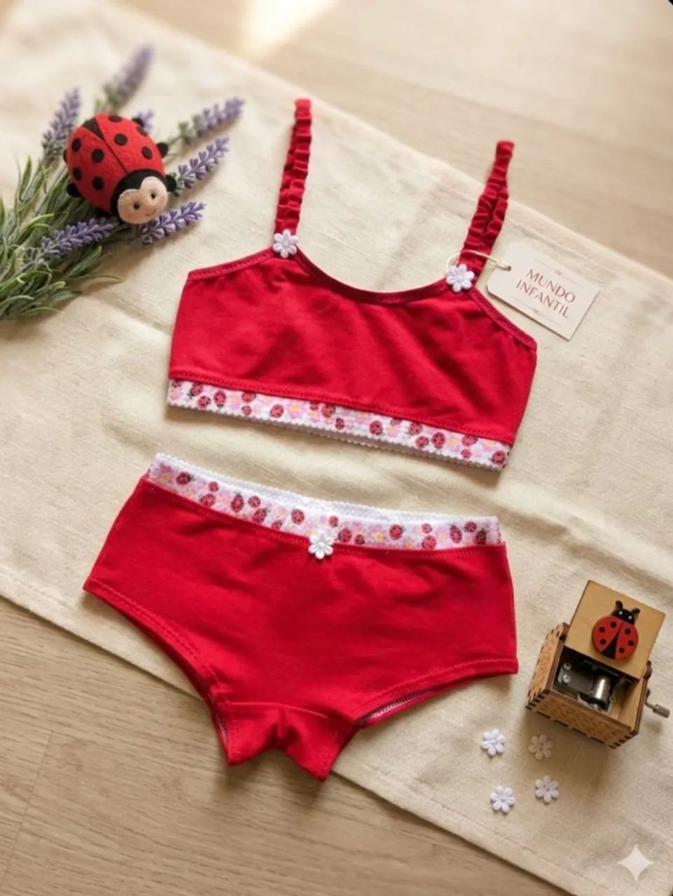 Conjunto íntimo infantil.