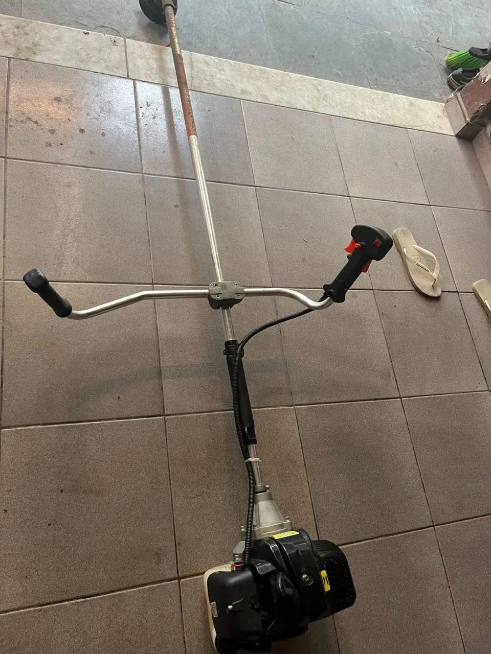 Vendo roçadeira terra