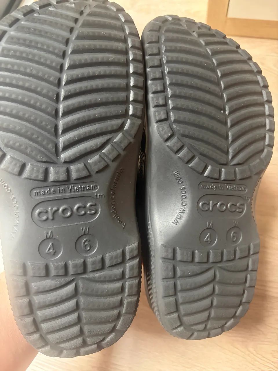 Crocs Original Tamanho 33/34 - Foto 5
